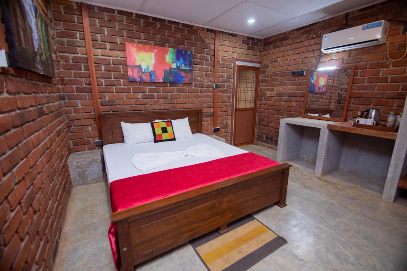Hotel Click Hiriketiya Dikwella Sur Exterior foto
